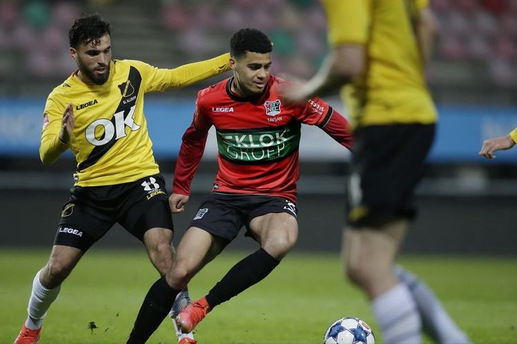 在逆境中为 在逆境中为