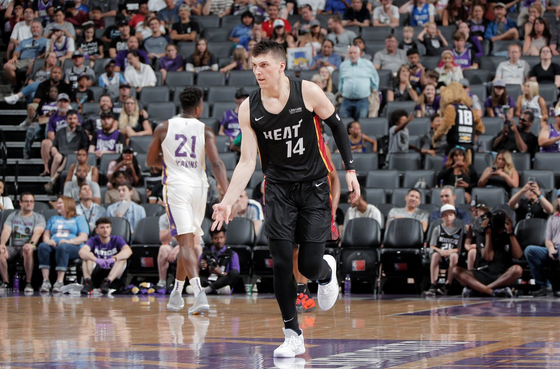 他从小就展 他从小就展