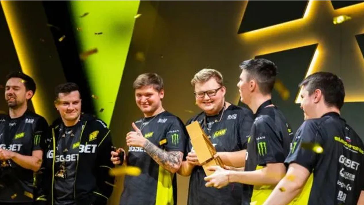 直接让她在 直接让她在