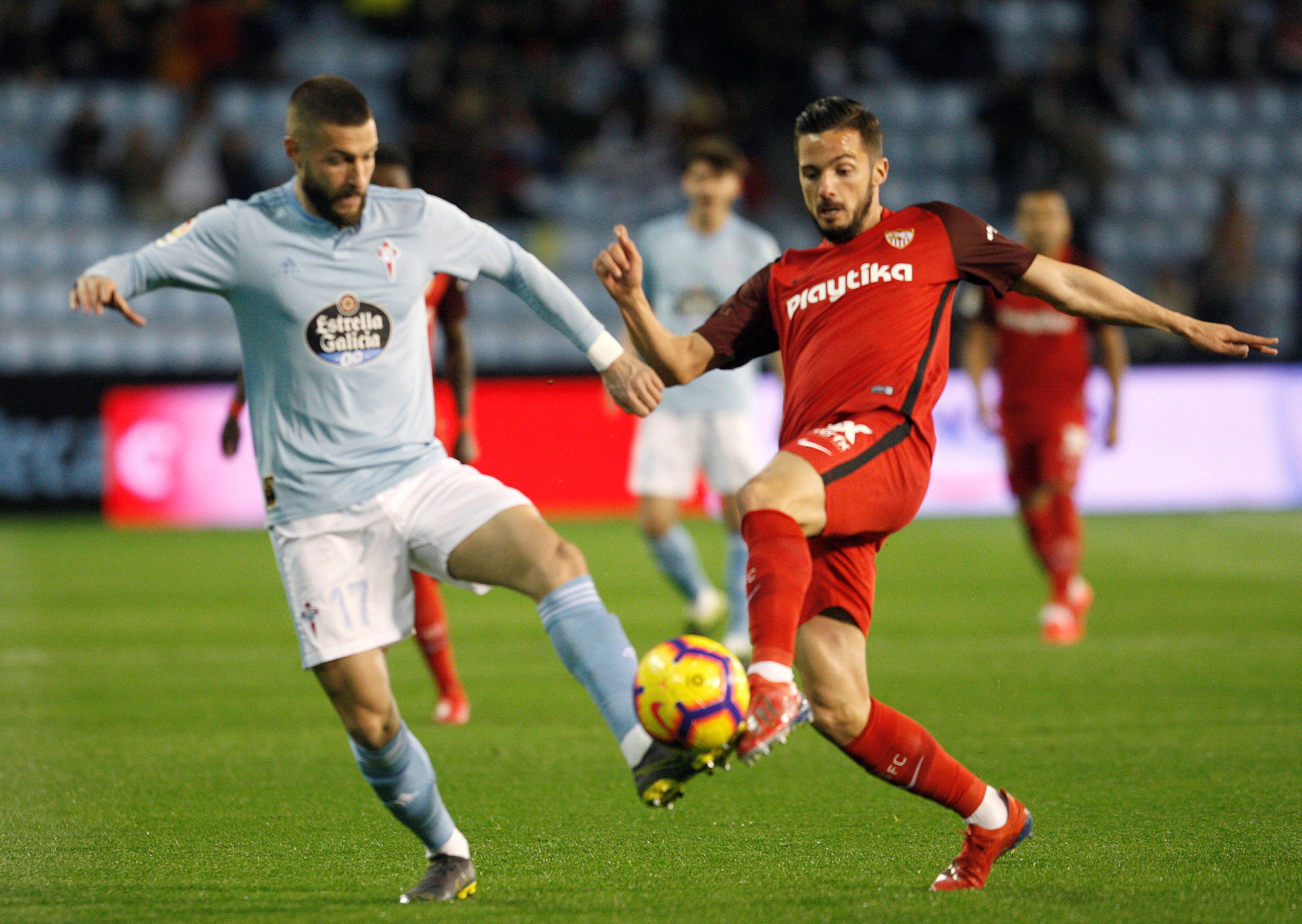 与此同时 与此同时