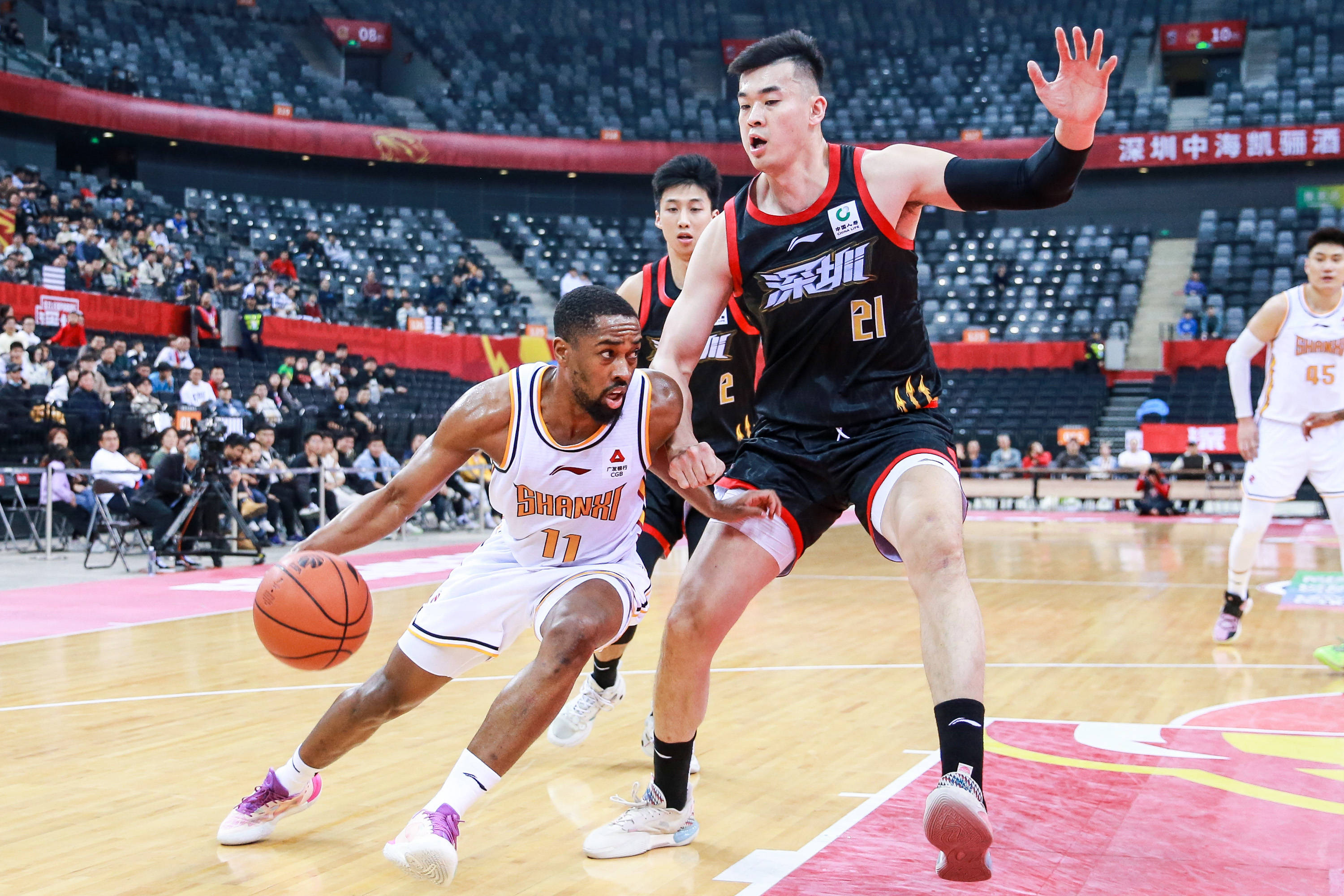 出中路肋部 出中路肋部