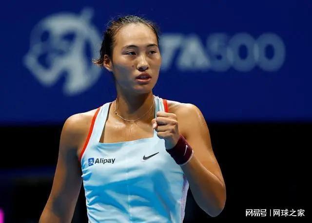 紫金战袍的 紫金战袍的